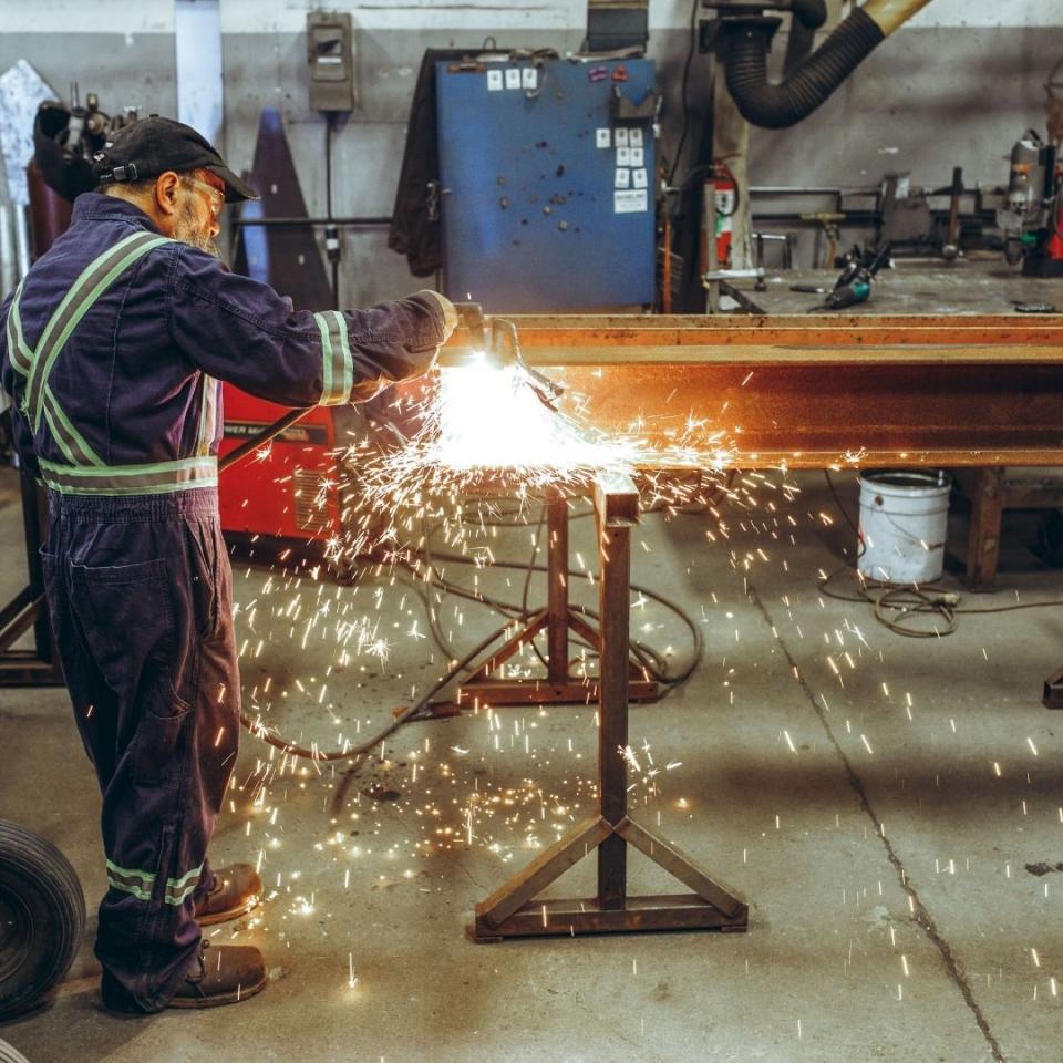 4 Industries That Rely On Metal Fabrication